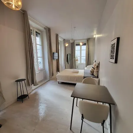 Apartamento Aubert - Check In H24 - Wifi